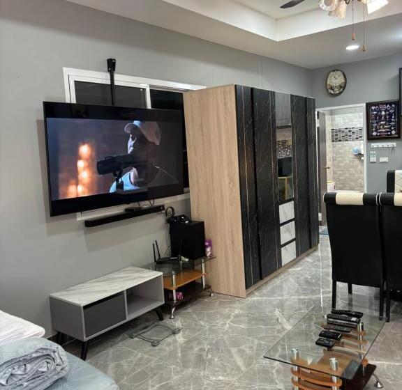 بنسيون The Stone Guest House