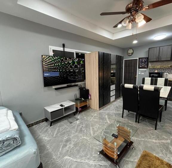 بنسيون The Stone Guest House