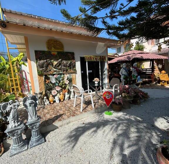 بنسيون The Stone Guest House