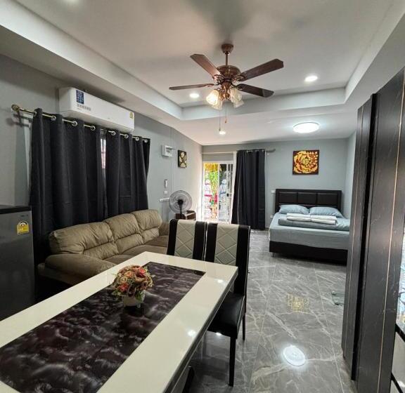 بنسيون The Stone Guest House