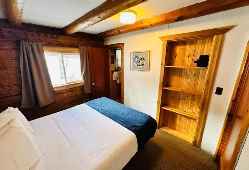 ペンション Ute Bluff Lodge, Cabins And Rv Park