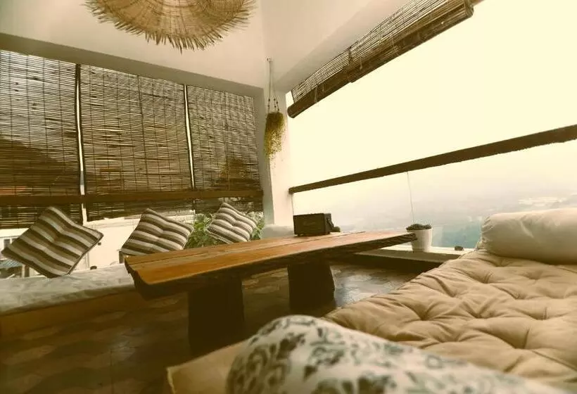 リゾートホテル Kachins Homes