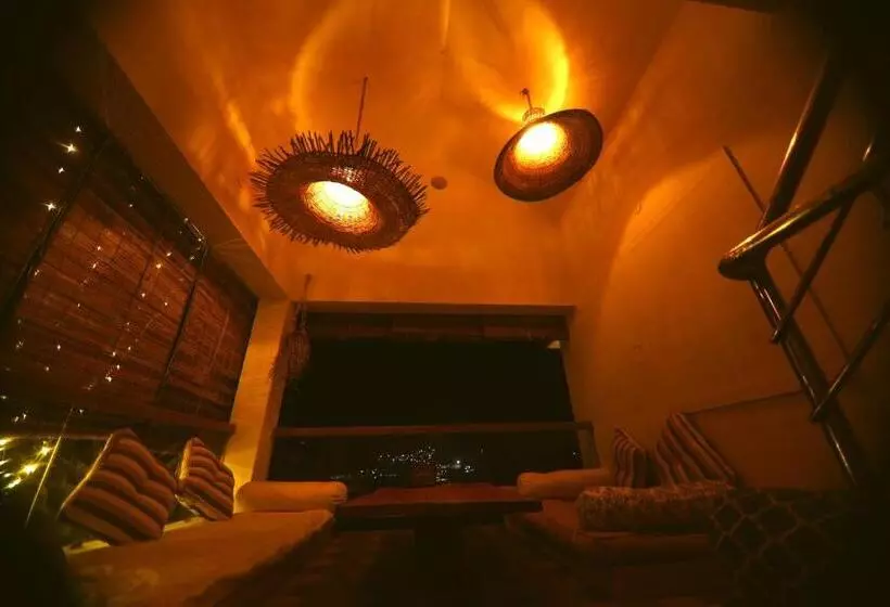 リゾートホテル Kachins Homes