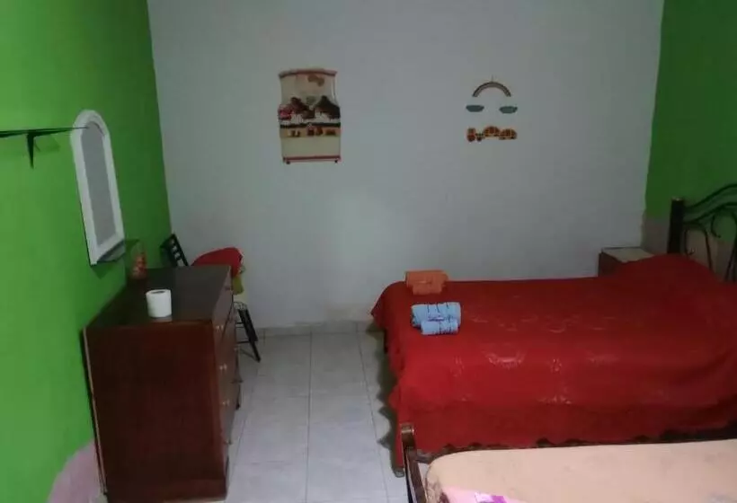 ユースホステル Posada Cuatro Hermanos