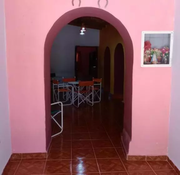 ユースホステル Posada Cuatro Hermanos