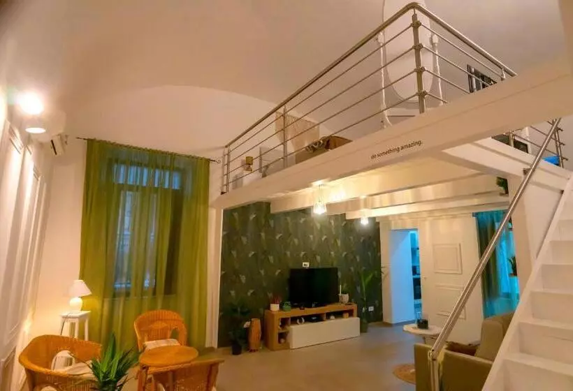 Aamiaismajoitus (B&B) Palazzo Del Vescovo