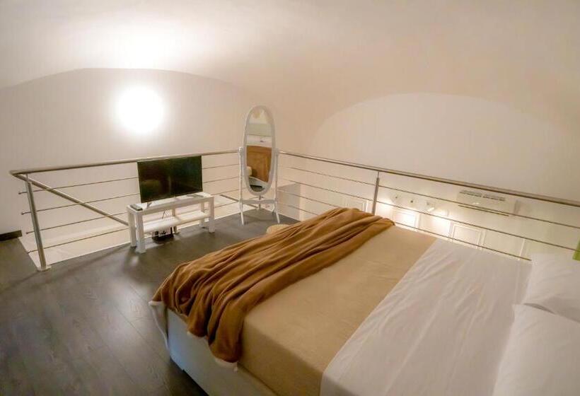 تختخواب و صبحانه Palazzo Del Vescovo