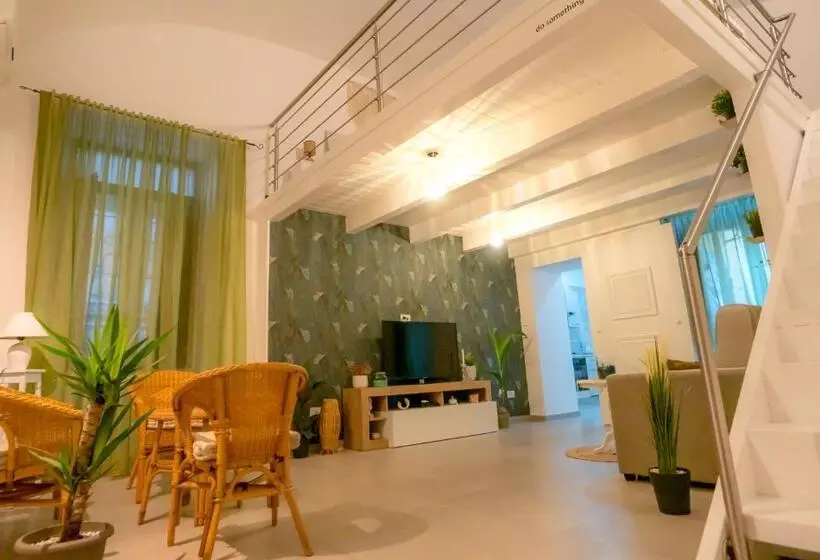 Aamiaismajoitus (B&B) Palazzo Del Vescovo