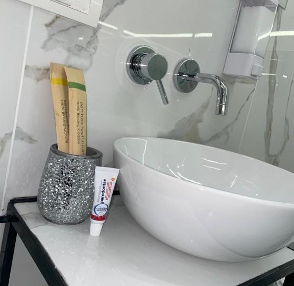 تختخواب و صبحانه Sunny Suite Napoli