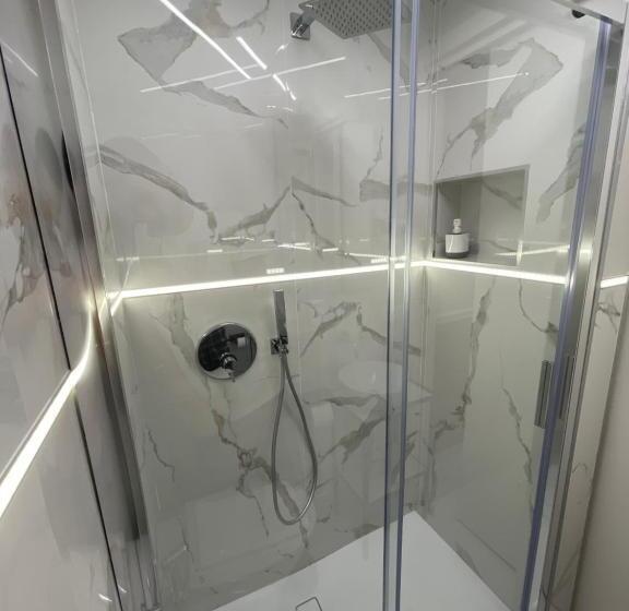 تختخواب و صبحانه Sunny Suite Napoli