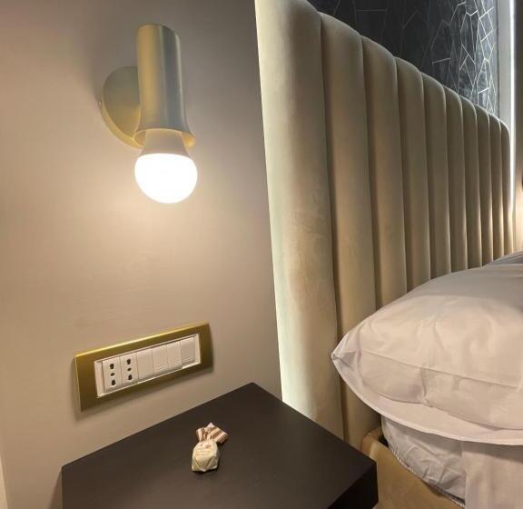 تختخواب و صبحانه Sunny Suite Napoli