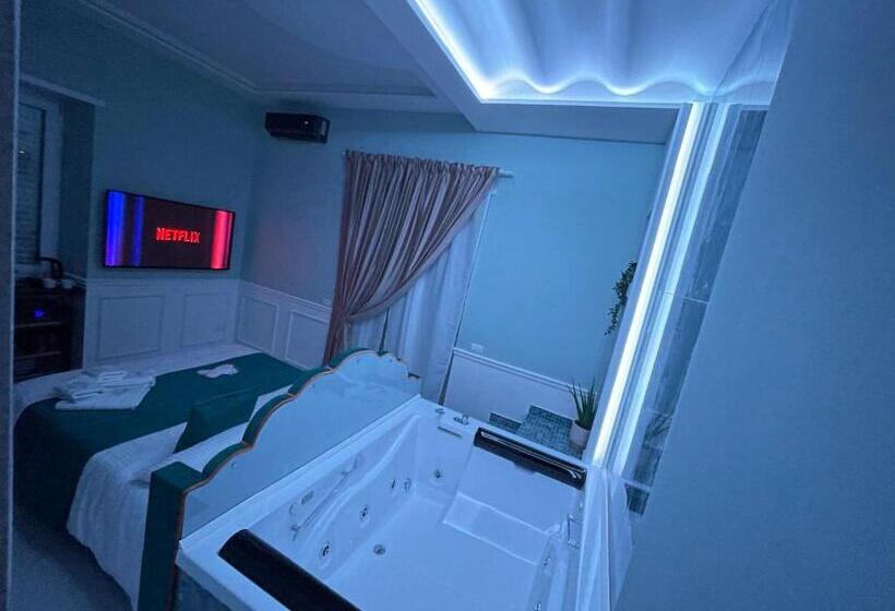 تختخواب و صبحانه Sunny Suite Napoli