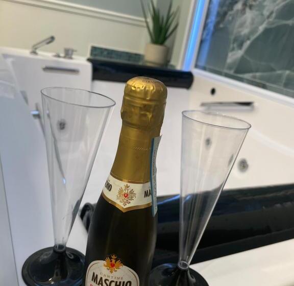 تختخواب و صبحانه Sunny Suite Napoli