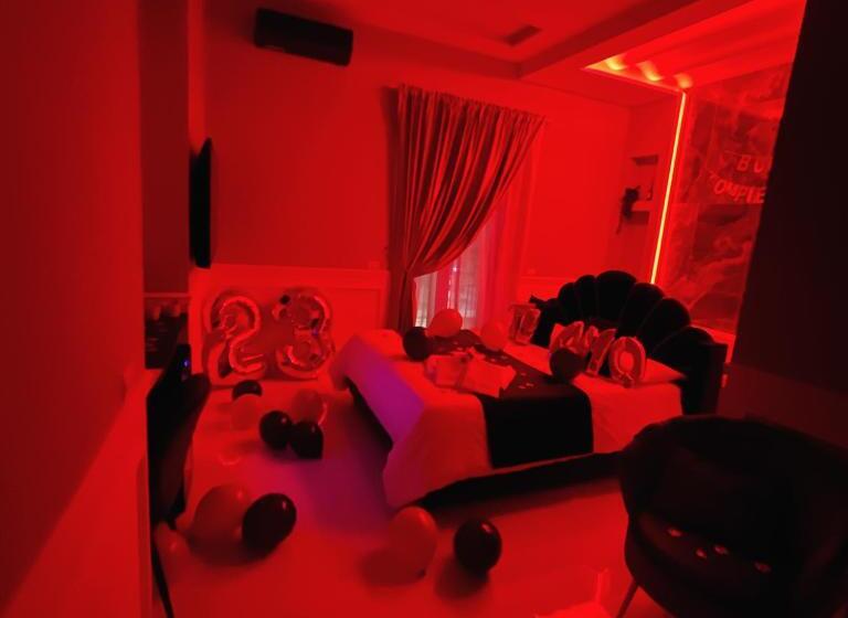 تختخواب و صبحانه Sunny Suite Napoli