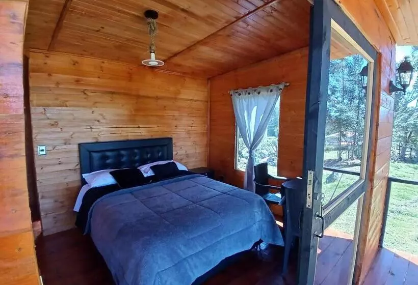 ホテル Hospedaje Cabaña Guatavita Finca Las Acacias