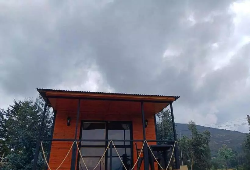 ホテル Hospedaje Cabaña Guatavita Finca Las Acacias