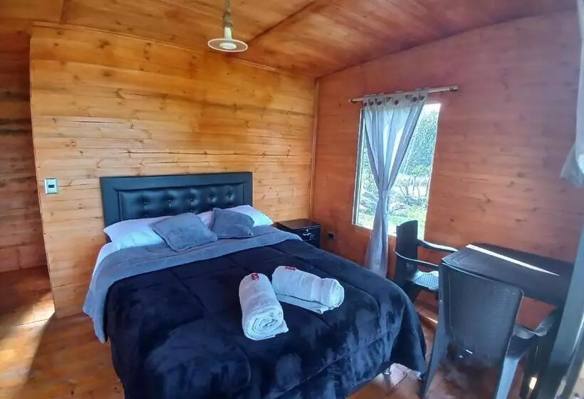 ホテル Hospedaje Cabaña Guatavita Finca Las Acacias