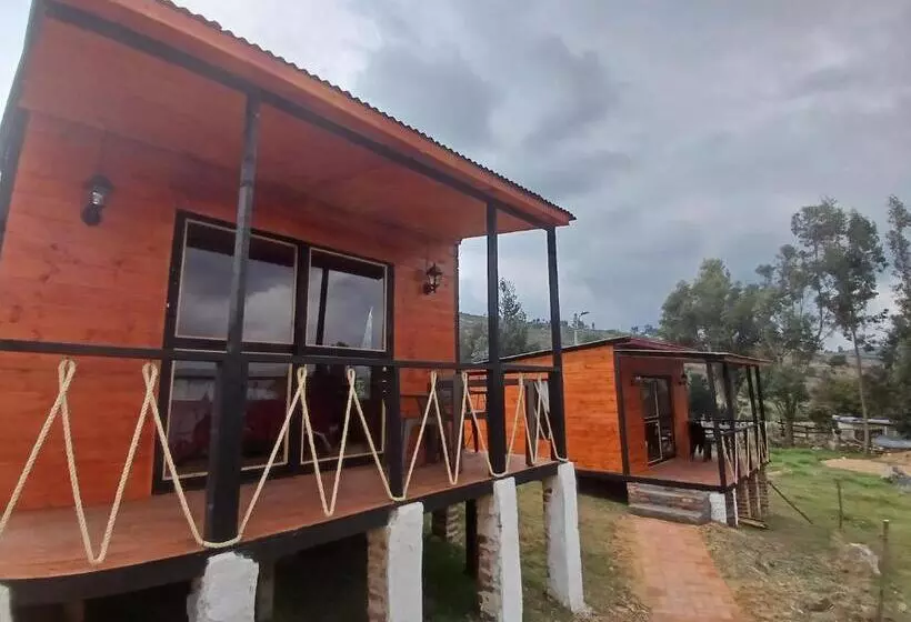 ホテル Hospedaje Cabaña Guatavita Finca Las Acacias