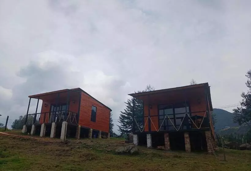 ホテル Hospedaje Cabaña Guatavita Finca Las Acacias
