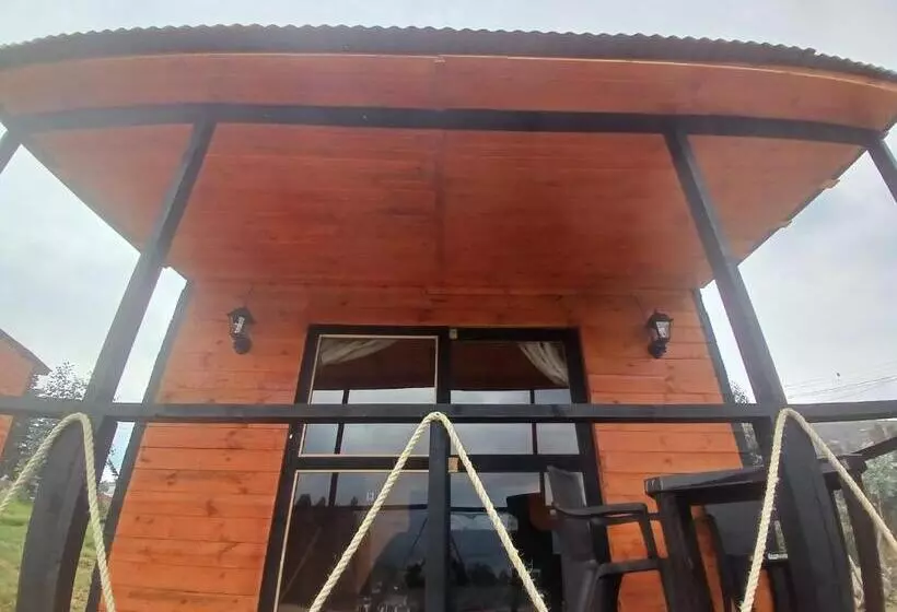 ホテル Hospedaje Cabaña Guatavita Finca Las Acacias