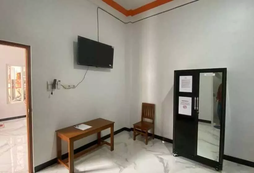 Hotelli Oyo 93453 Muula Homestay Syariah