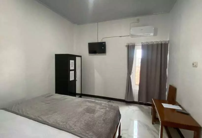 Hotelli Oyo 93453 Muula Homestay Syariah