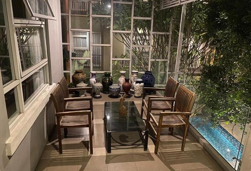 בית מלון כפרי Regato Suites