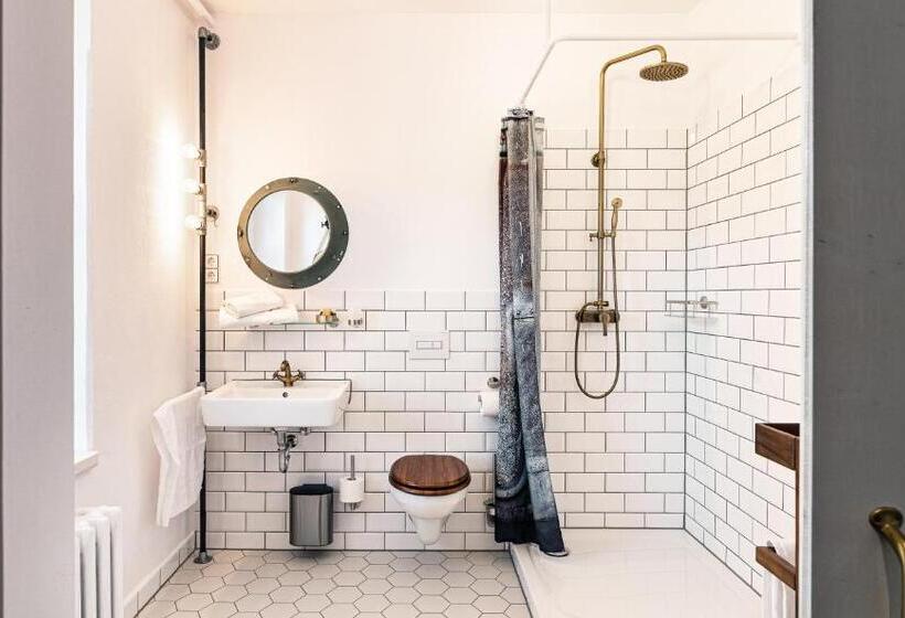 ホテル Weltraumbahnhof Rautenkranz Steampunk