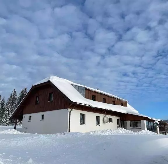 ペンション Apartmány V Chalupě Nad Modravou