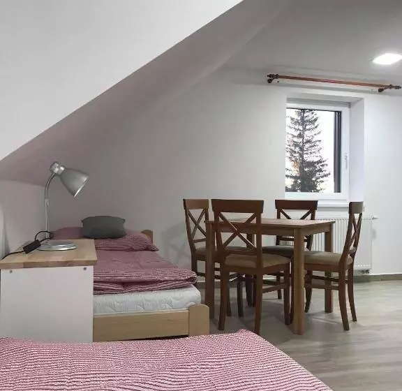 ペンション Apartmány V Chalupě Nad Modravou