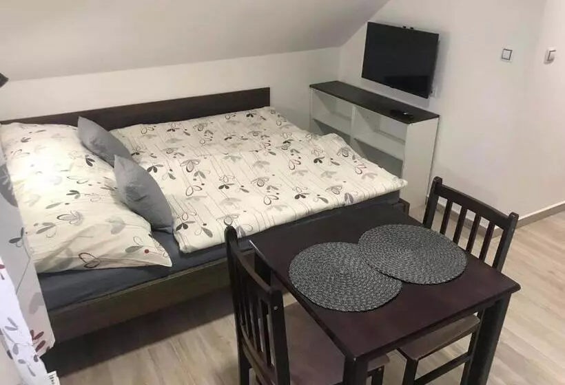 ペンション Apartmány V Chalupě Nad Modravou