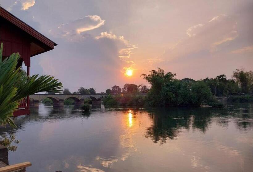 Pension Khampheng River Views Sunset