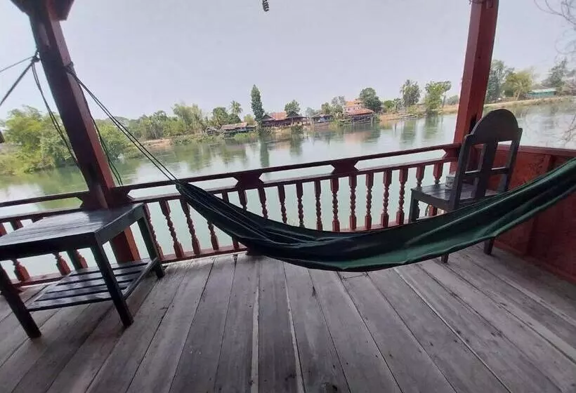 Majatalo Khampheng River Views Sunset