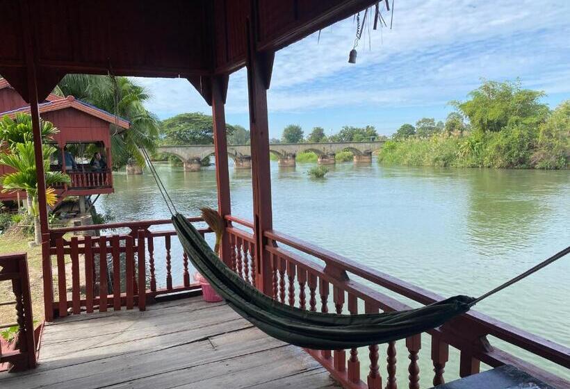 Pension Khampheng River Views Sunset