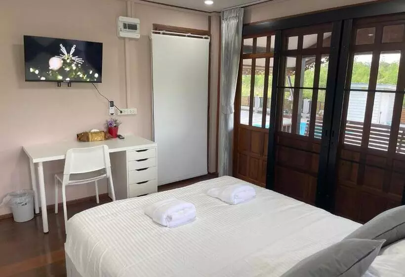 ペンション My Second Home