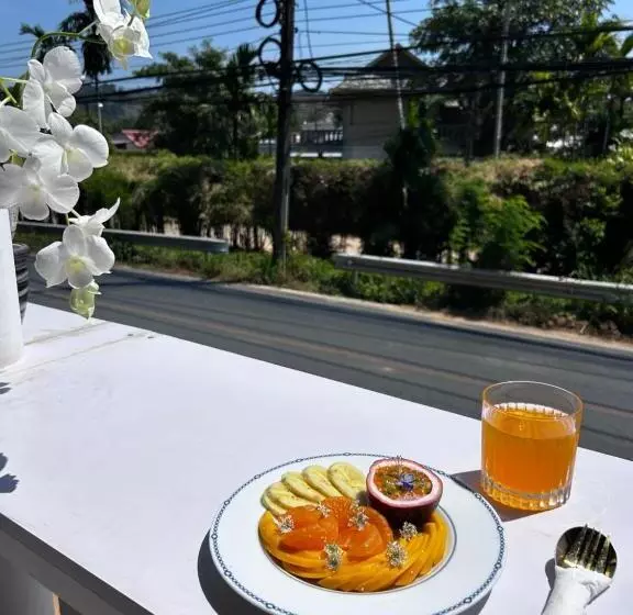 Hotelli Elephant Sports Bar And Accommodation