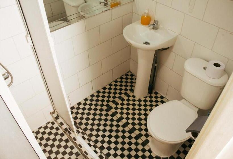 هاستل Hostal Salvador