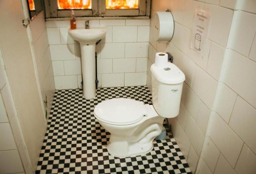 هاستل Hostal Salvador