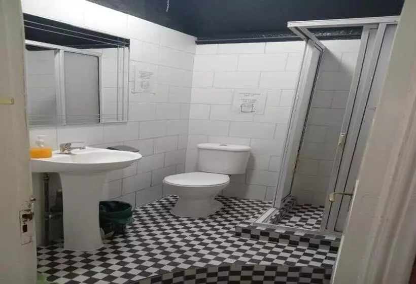 هاستل Hostal Salvador