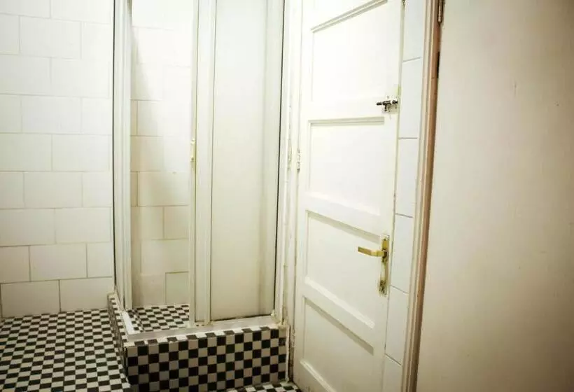 هاستل Hostal Salvador