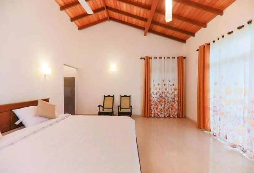 Aamiaismajoitus (B&B) Hikka Tulips Villa