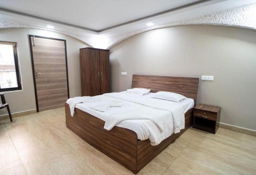 ホテル Aveeno Deluxe