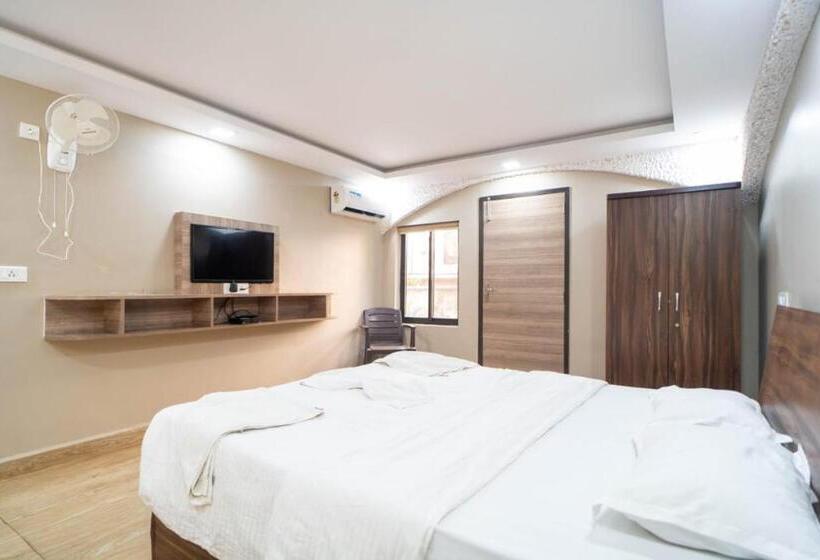 ホテル Aveeno Deluxe