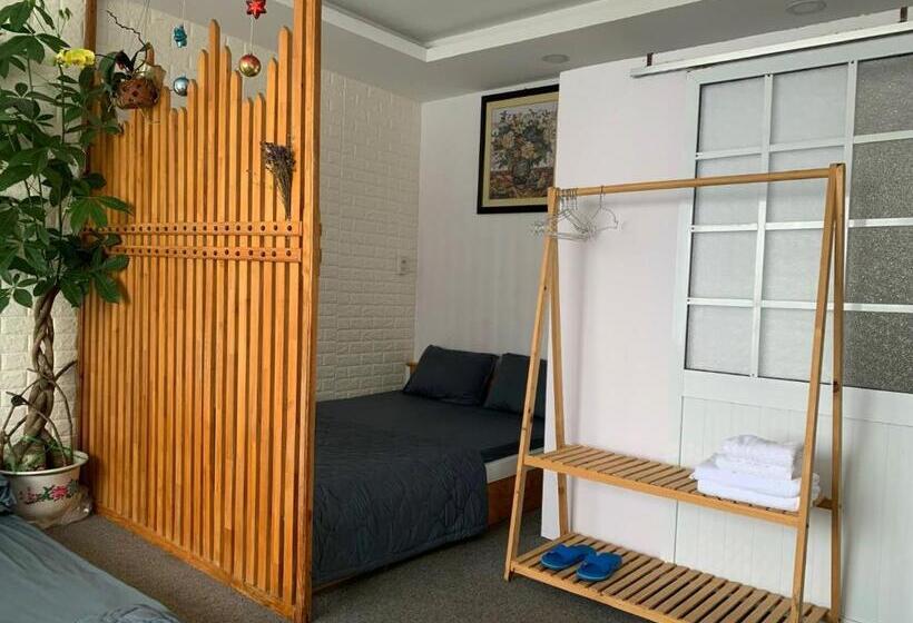 هتل Bồ Công Anh Hostel