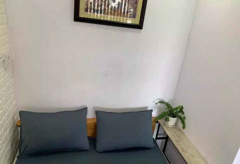 هتل Bồ Công Anh Hostel
