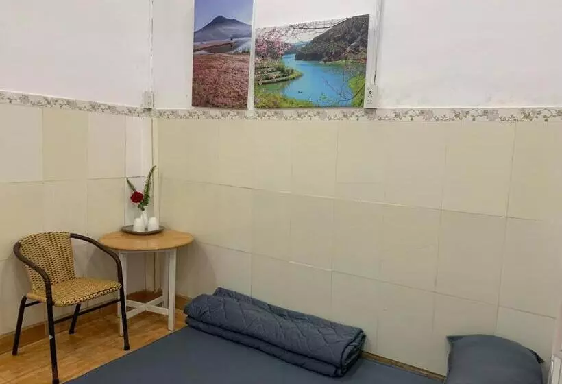 هتل Bồ Công Anh Hostel