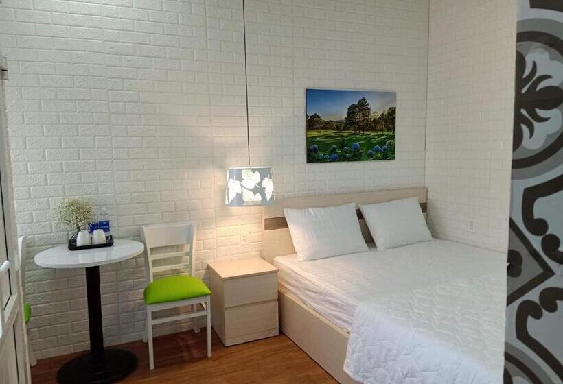 هتل Bồ Công Anh Hostel