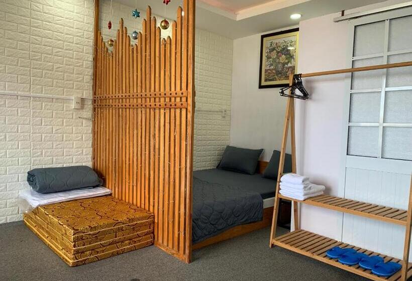 هتل Bồ Công Anh Hostel
