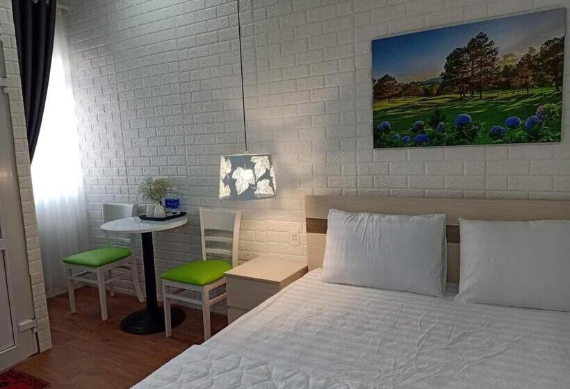 هتل Bồ Công Anh Hostel