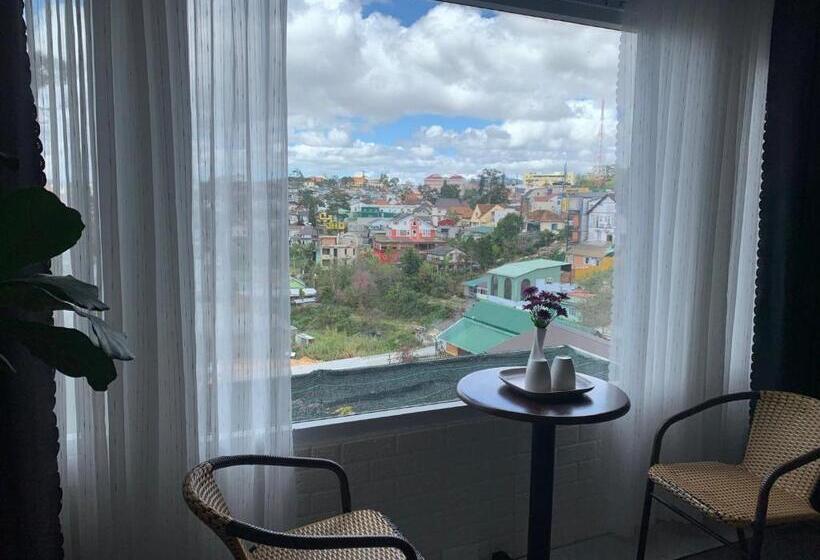 هتل Bồ Công Anh Hostel